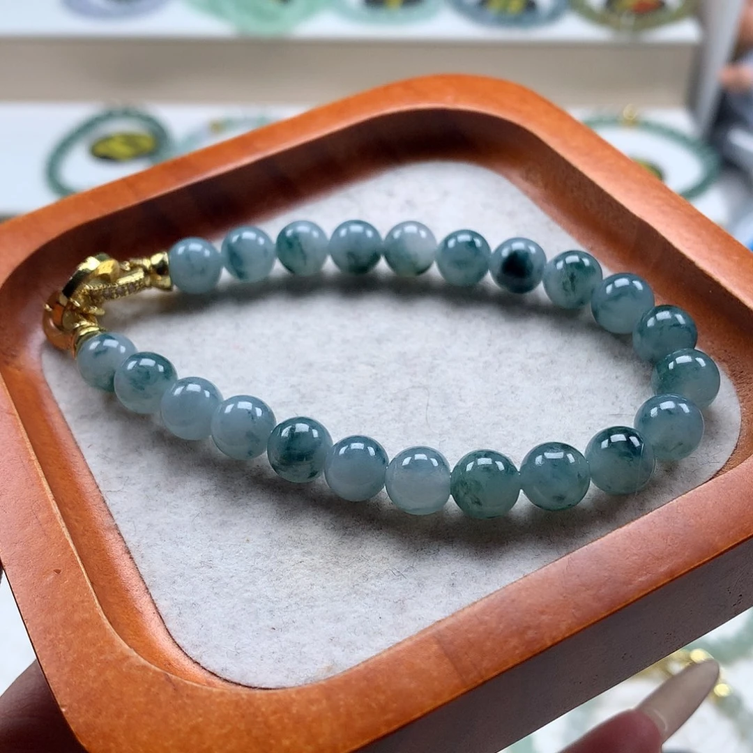 翡翠未镶嵌手串飘花7.9