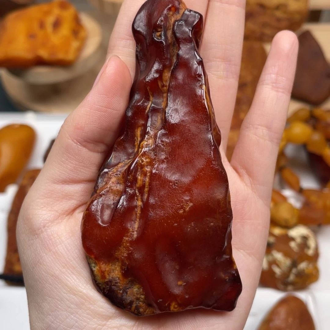 琥珀未镶嵌珠宝奇石