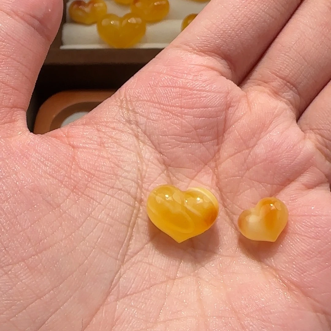 沙****琥珀未镶嵌裸石琥珀蜜蜡