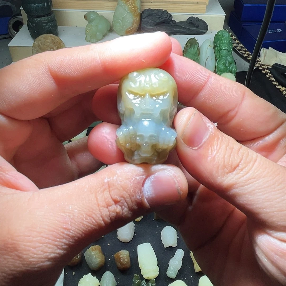 颈饰未镶嵌和田玉