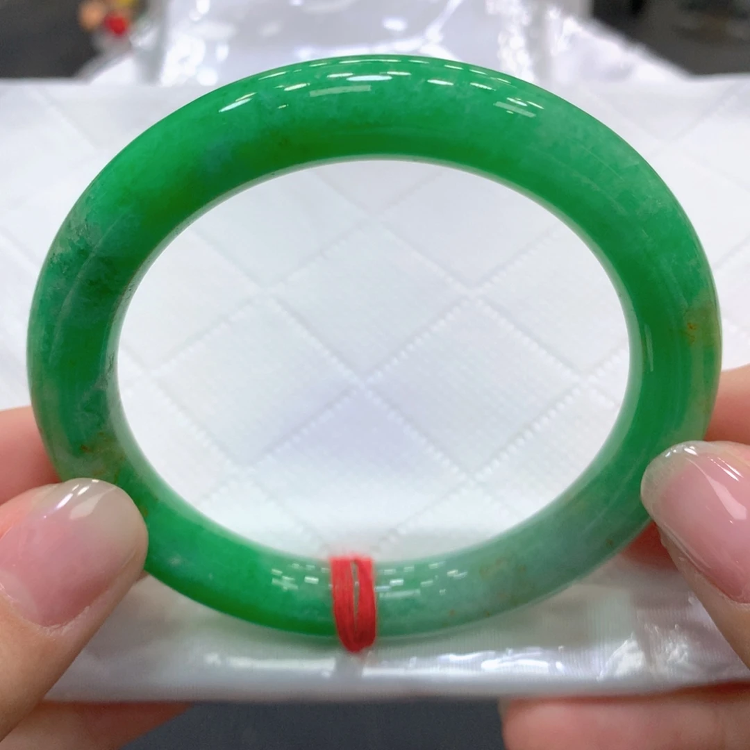 翡翠未镶嵌手镯54圆