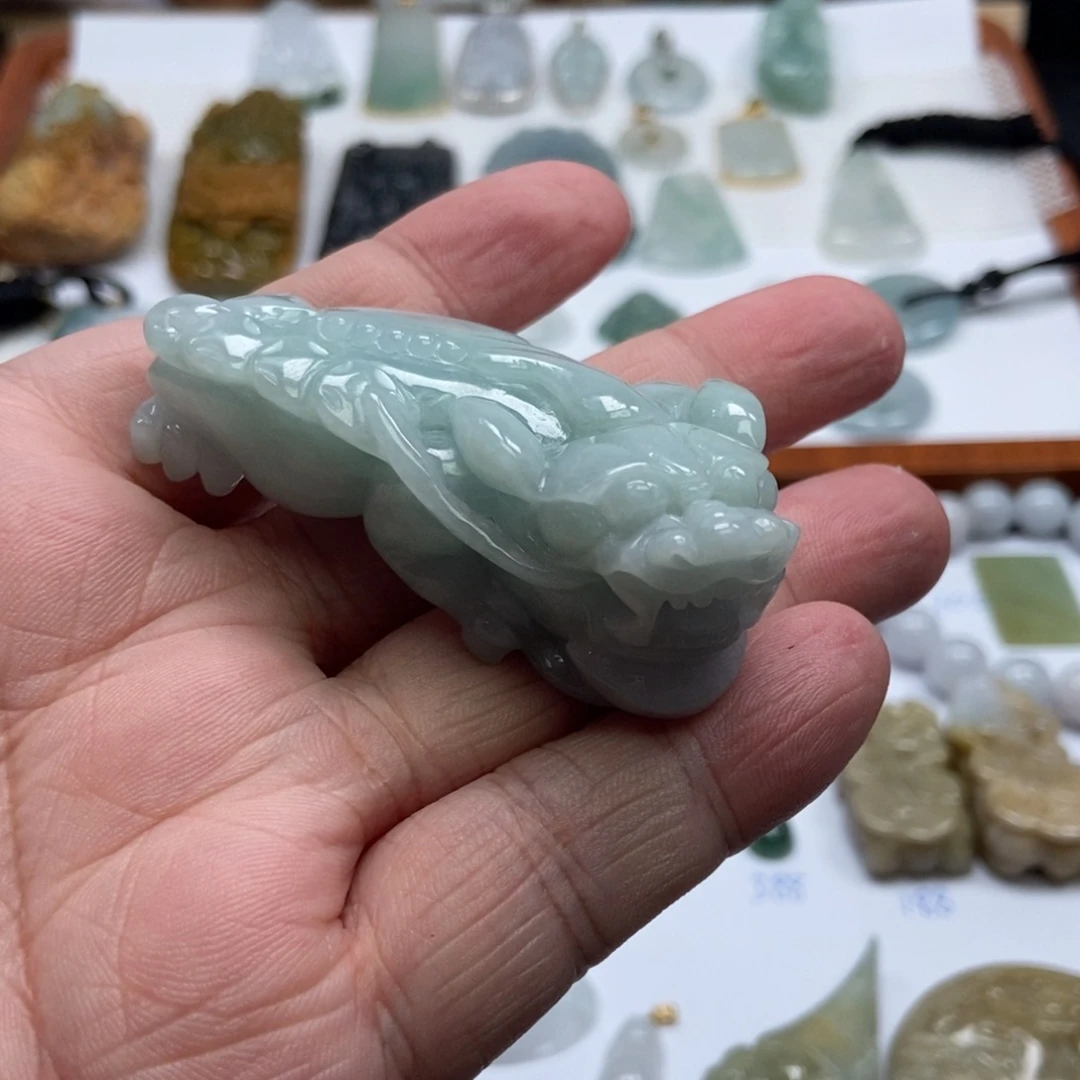 翡翠未镶嵌颈饰貔貅摆件  天然缅甸ａ货翡翠