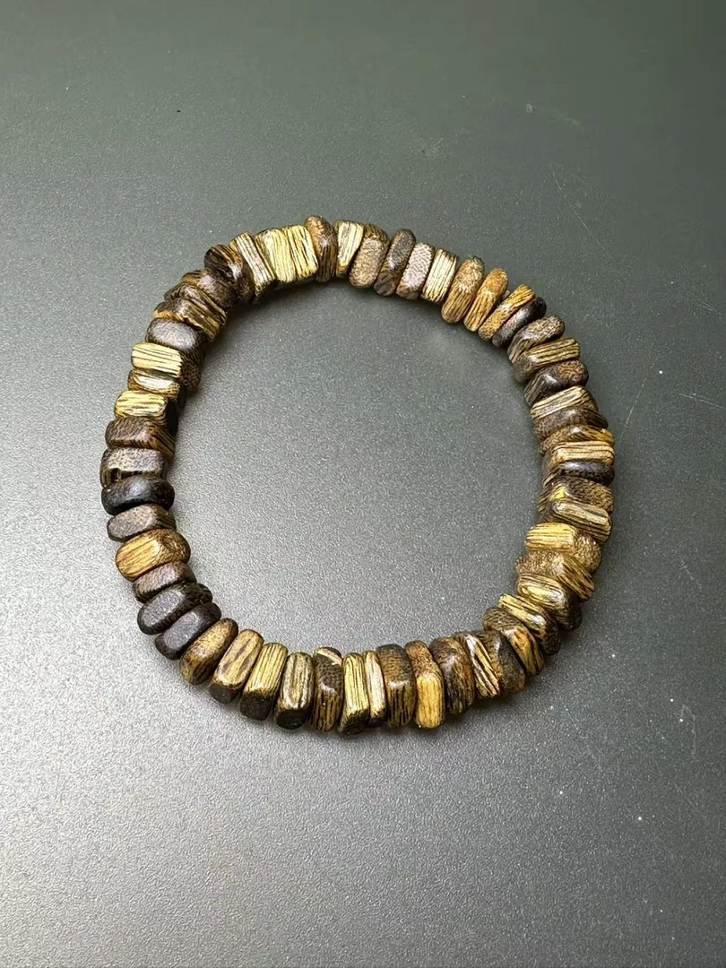 沉香香韵幽沉 海南产区白奇楠碎银子手串 多样性发货一条