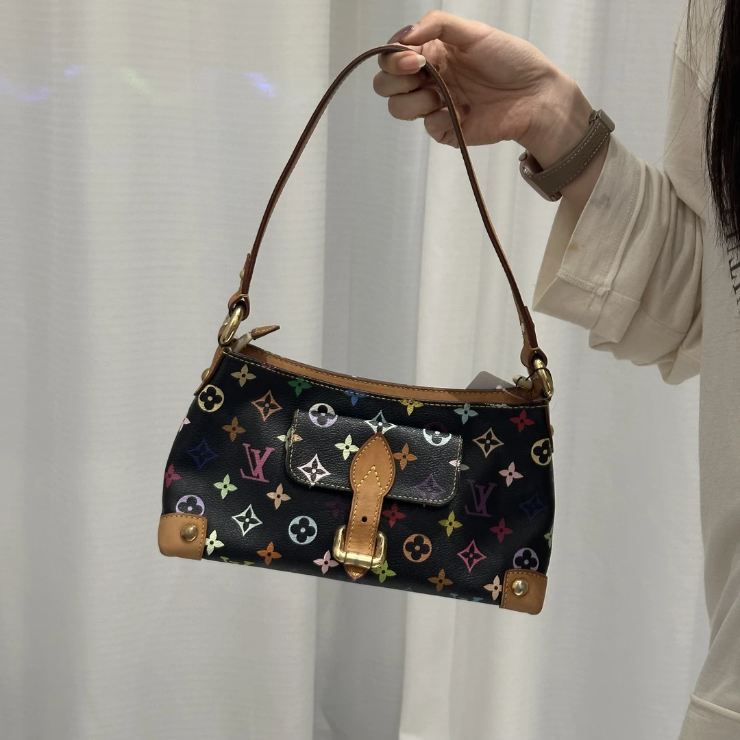 95新 LouisVuitton/路易威登 黑三彩牛角腋下包肩带干纹/香香