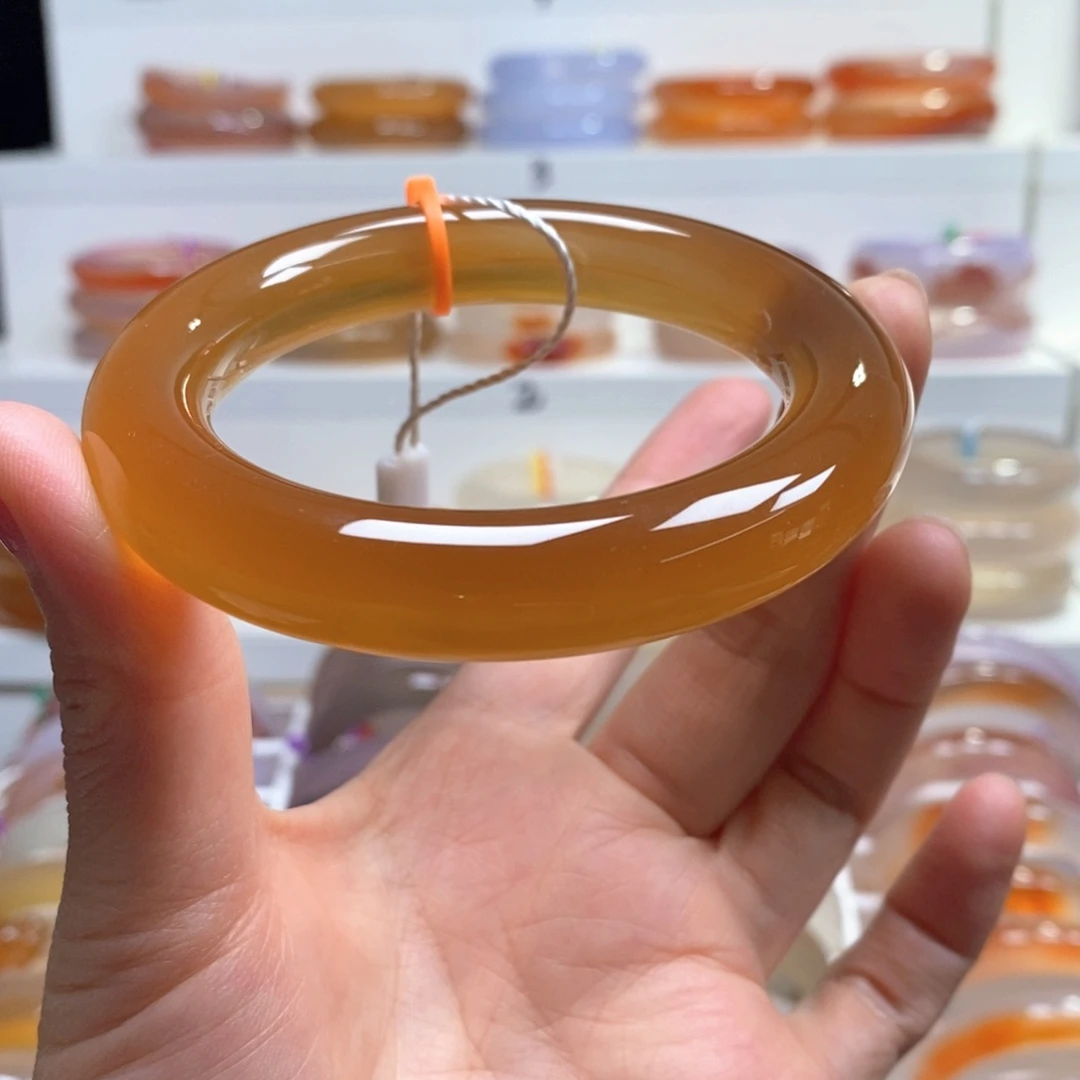 玛瑙/玉髓手镯未镶嵌