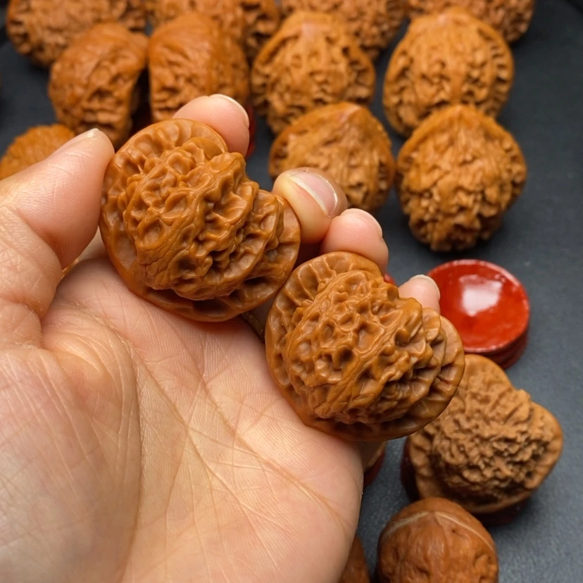 【闪购商品】文玩核桃把件君**下宫灯