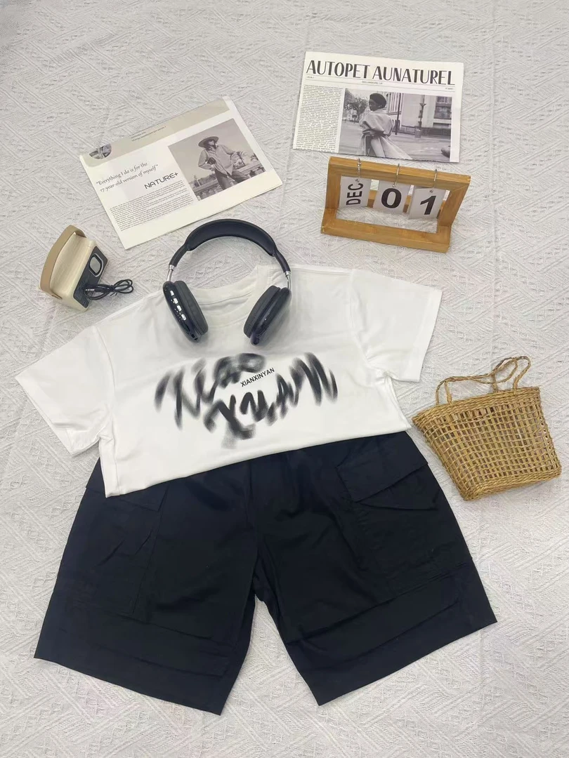 随机一件衣服
