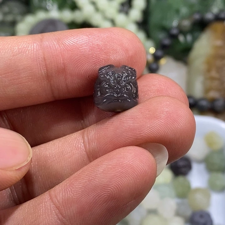 ****旎和田玉（糖玉）未镶嵌车挂