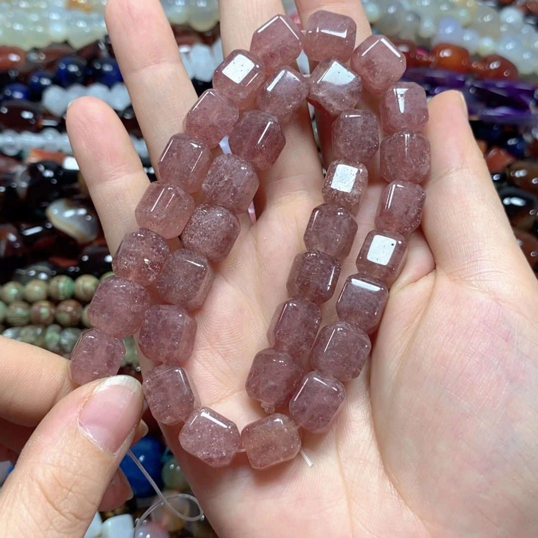 玛瑙/玉髓未镶嵌珠宝半成品草莓晶方糖一条卡11mm