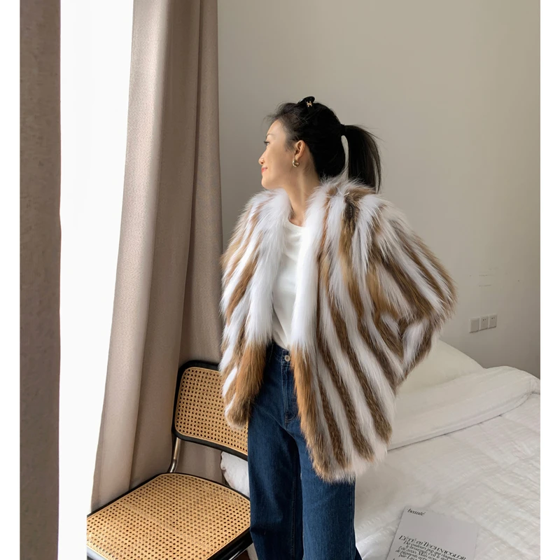 MSBEAST粉丝内购会 芬兰进口狐狸毛V领 12200