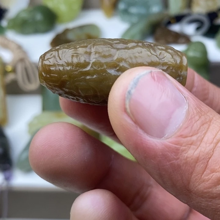 和田玉（糖玉）未镶嵌颈饰