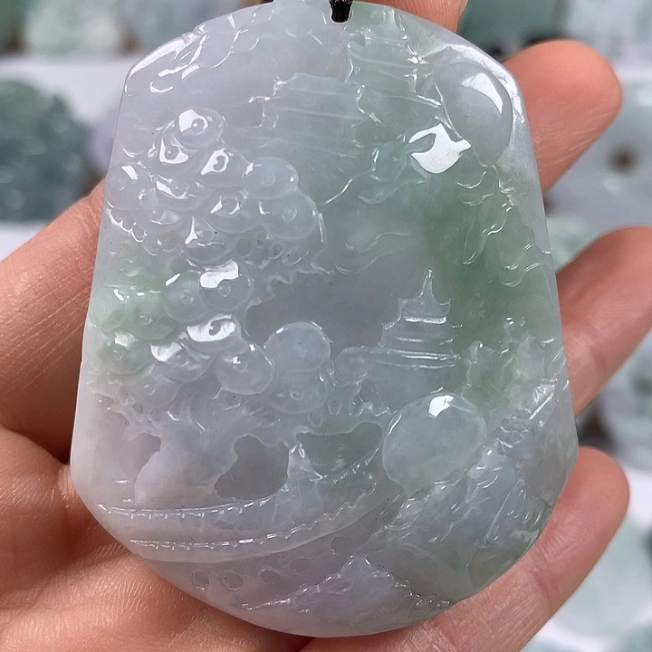 翡翠未镶嵌颈饰山水卡厚13+