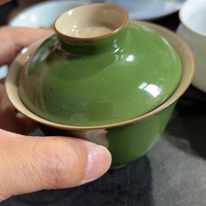 宝町颜色釉盖碗陶瓷