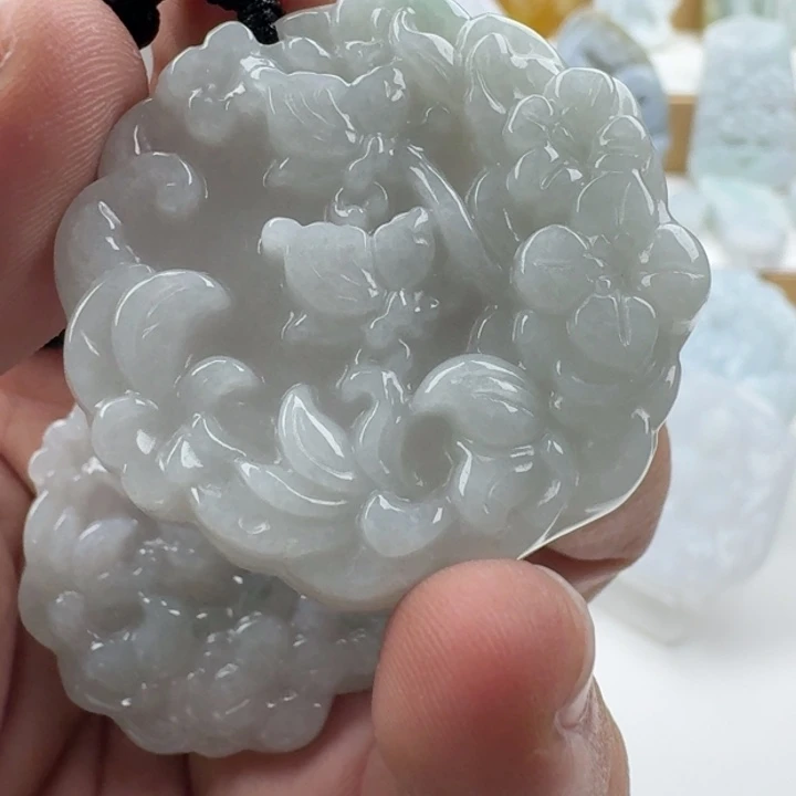 翡翠未镶嵌颈饰天然缅甸A货翡翠