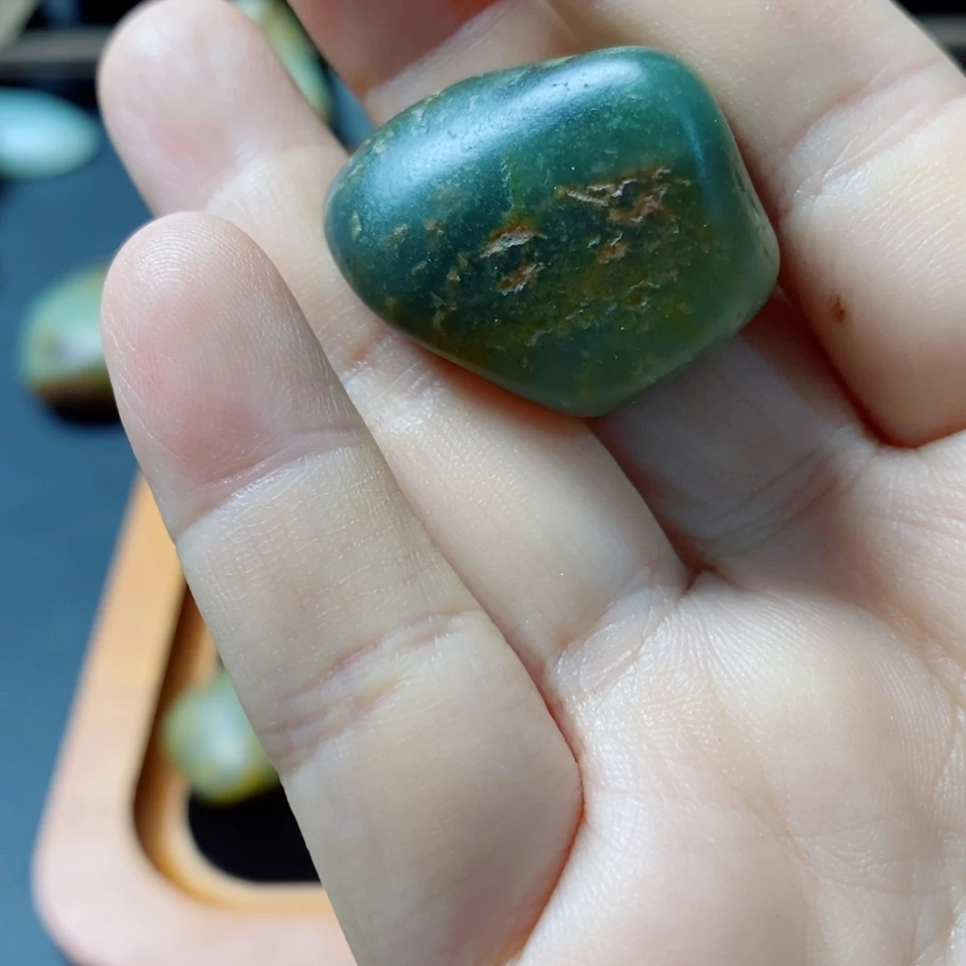 和田玉未镶嵌珠宝奇石