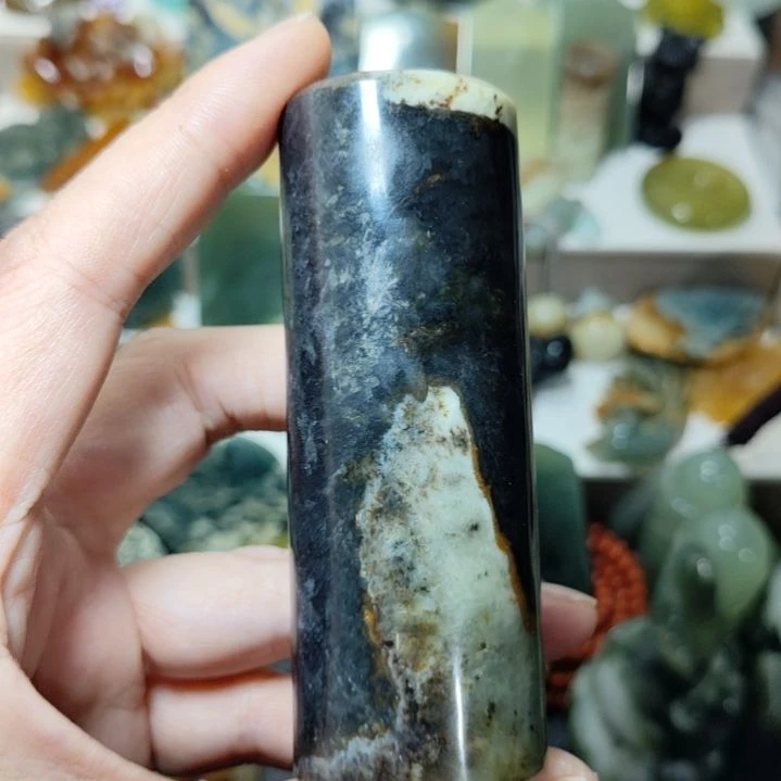 简***点岫玉未镶嵌手把件款式