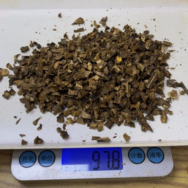 自***在沉香沉香碎屑张勺子97 克