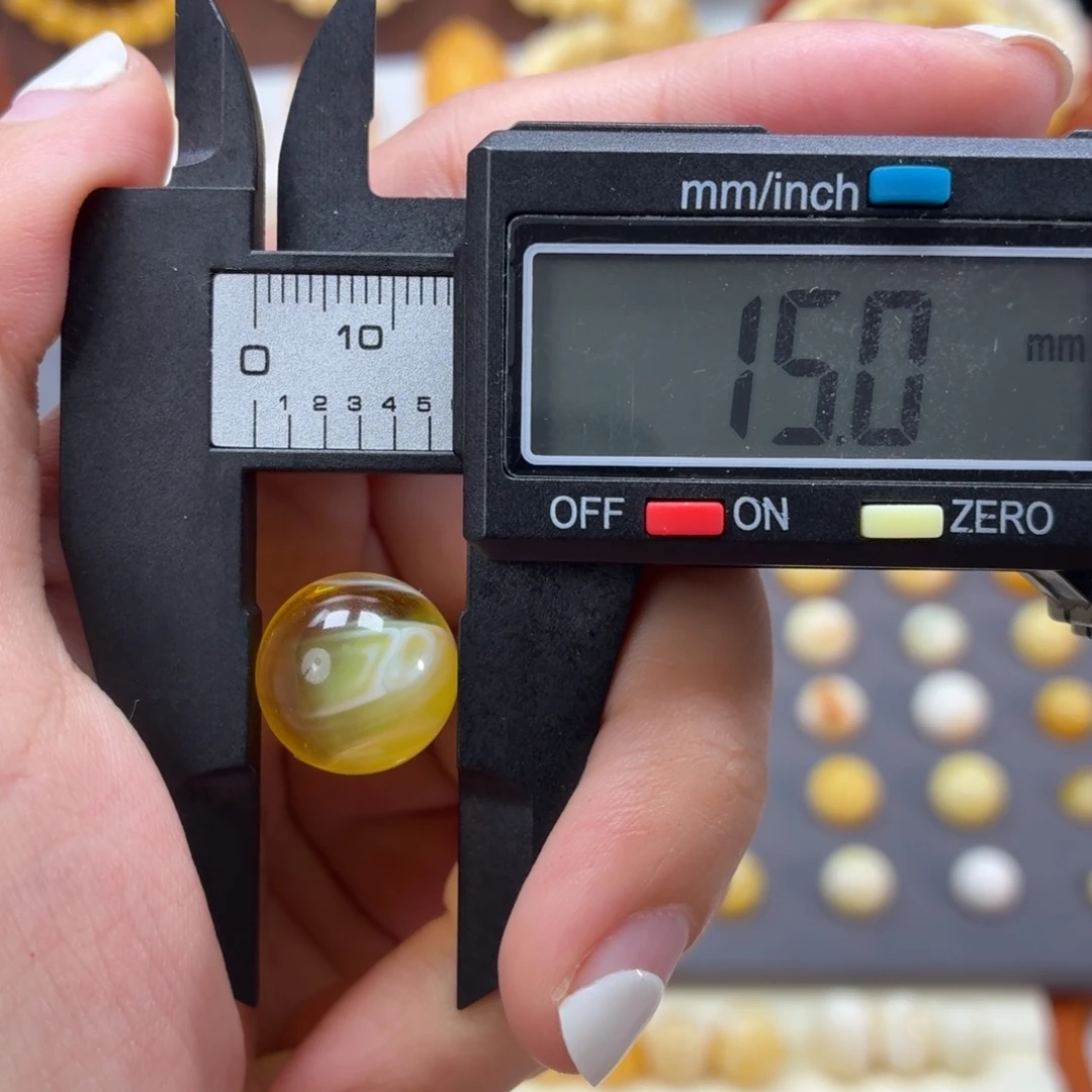 琥珀未镶嵌裸石焦皮金珀净水荧光拉丝15mm