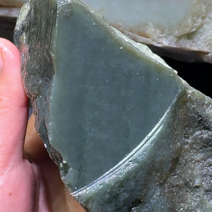 和田玉未镶嵌珠宝半成品