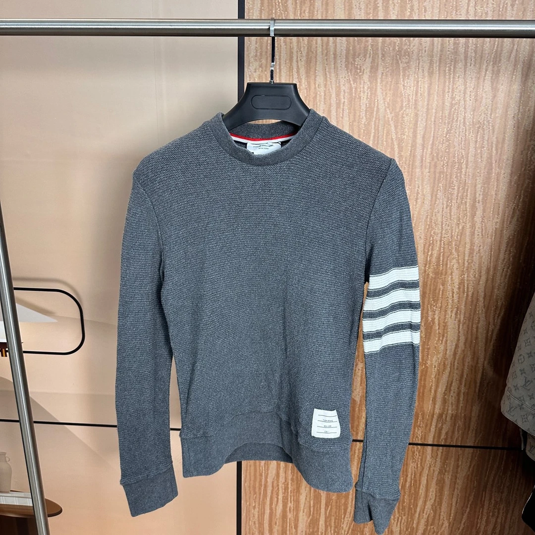 99新 THOMBROWNE 灰色经典四道杠针织衫 1码
