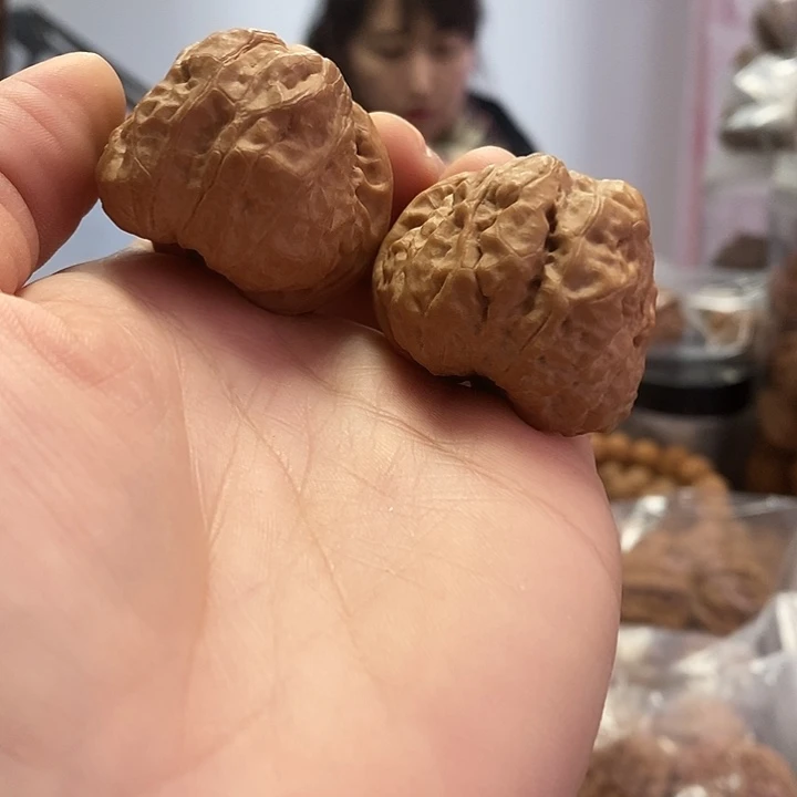 文玩核桃把件37蛤蟆头红皮