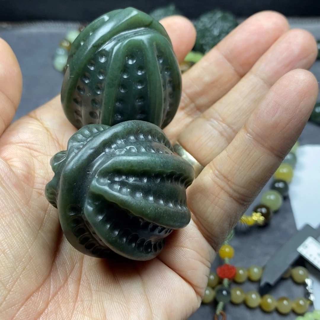 把***遍和田玉未镶嵌把件