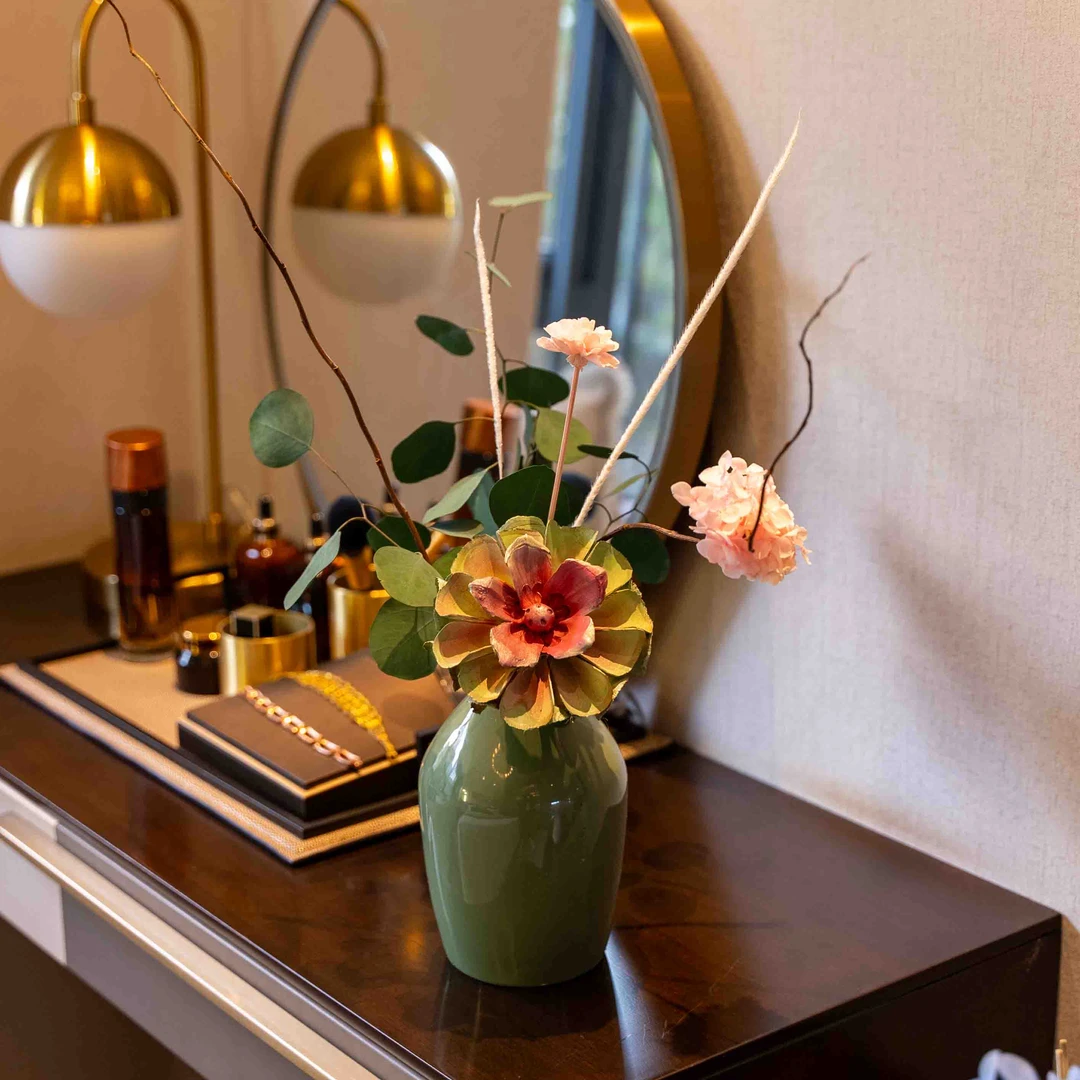 【夏逝】小型餐桌卧室床头柜百搭双面轻奢风格干花永生花家居摆件