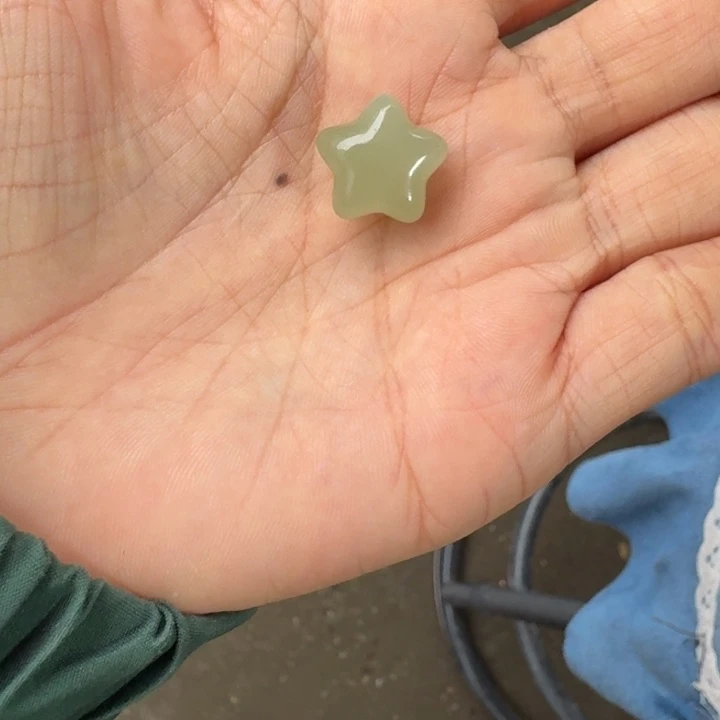 和田玉未镶嵌吊坠(不含链)