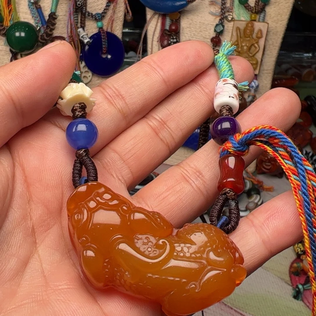 玛瑙/玉髓颈饰未镶嵌