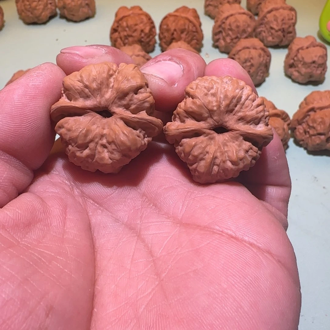 文玩核桃吊坠发***发蛤蟆头核桃 33