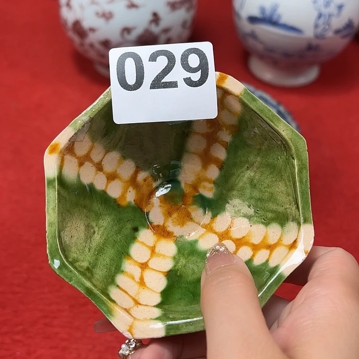 瓷片