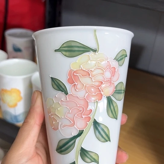 手绘高温釉下彩陶瓷