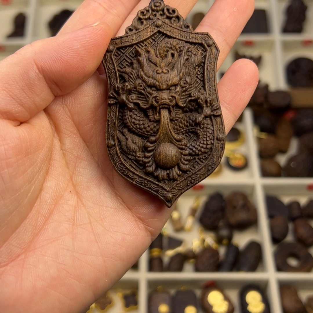 木质类龙牌随行脖挂配饰