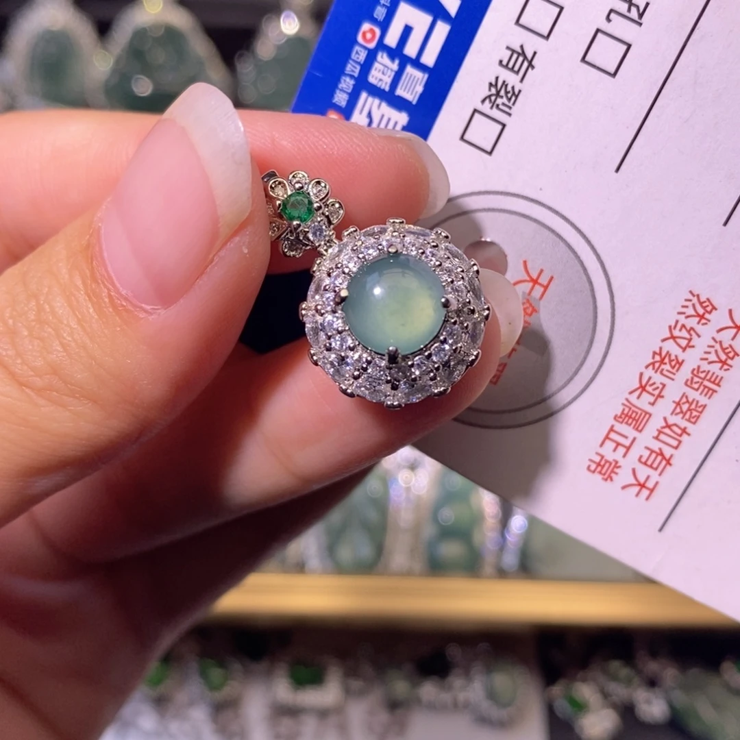 翡翠未镶嵌颈饰天然