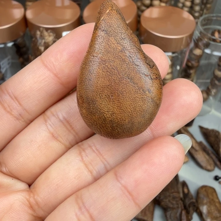 沉香沉香碎屑都彭 4.9 克