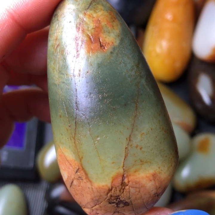 和田玉未镶嵌珠宝奇石