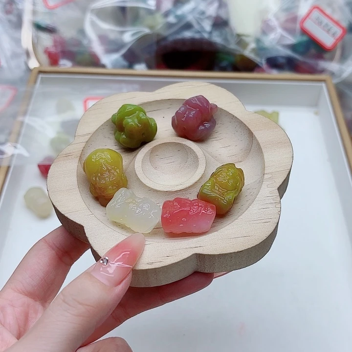 魏***星玛瑙/玉髓未镶嵌手链盐源18