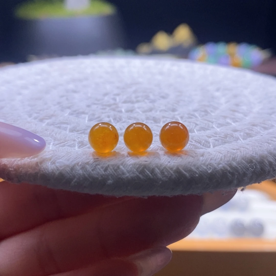 翡翠未镶嵌颈饰翡翠芬达汽水色系珠多样性发其一