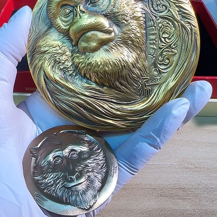 其他普通金属辞旧迎新生肖猴铜章一枚