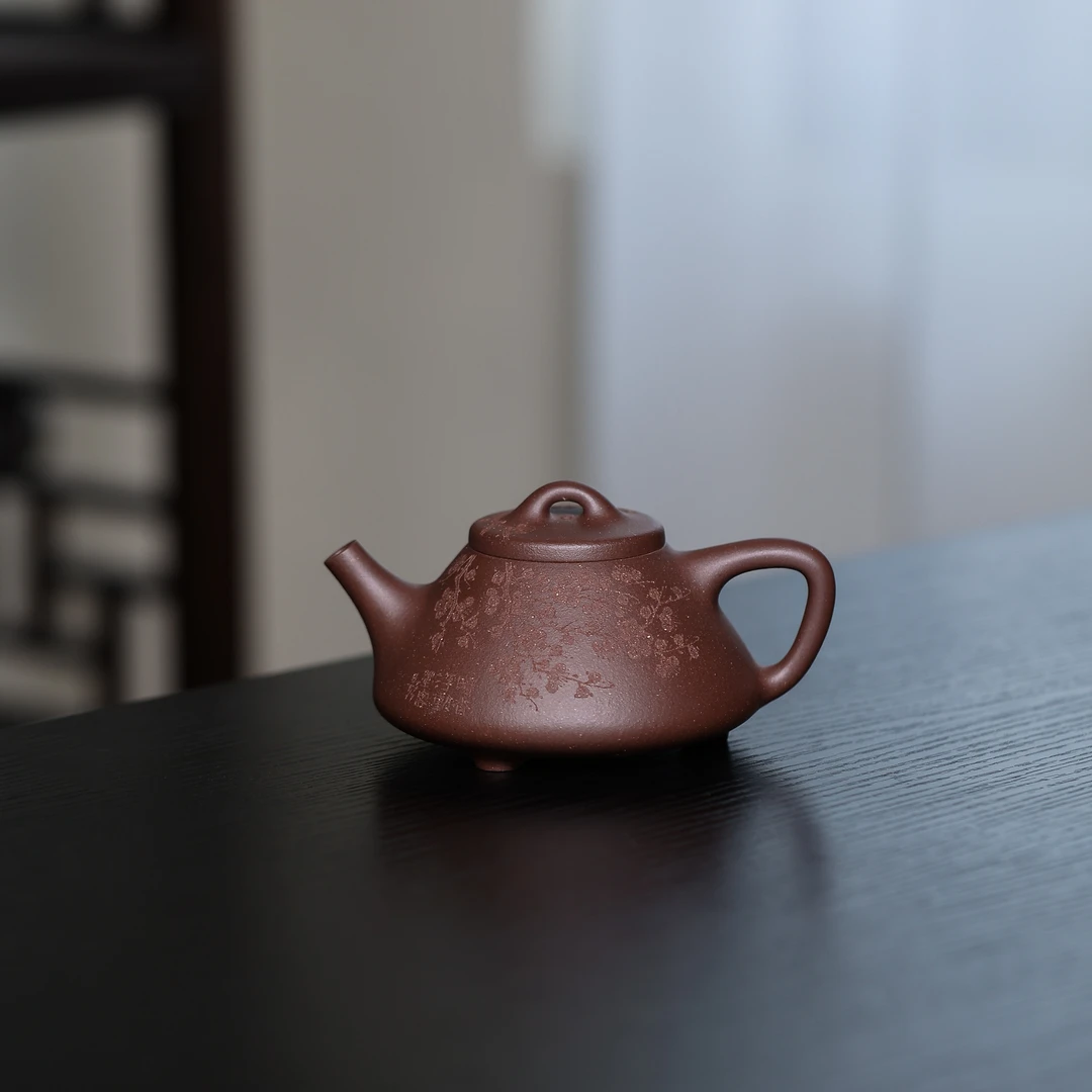 黄龙山台西平台底槽清【刻绘子冶】180cc 宜兴原矿紫砂壶