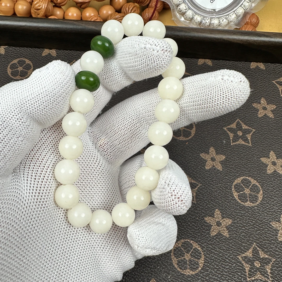 菩提根洁白无瑕尺寸10毫米