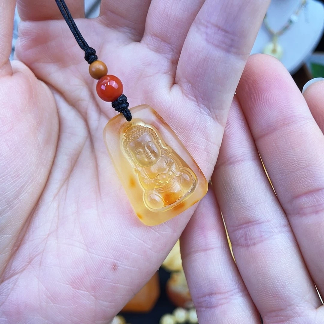 未镶嵌琥珀珠宝奇石