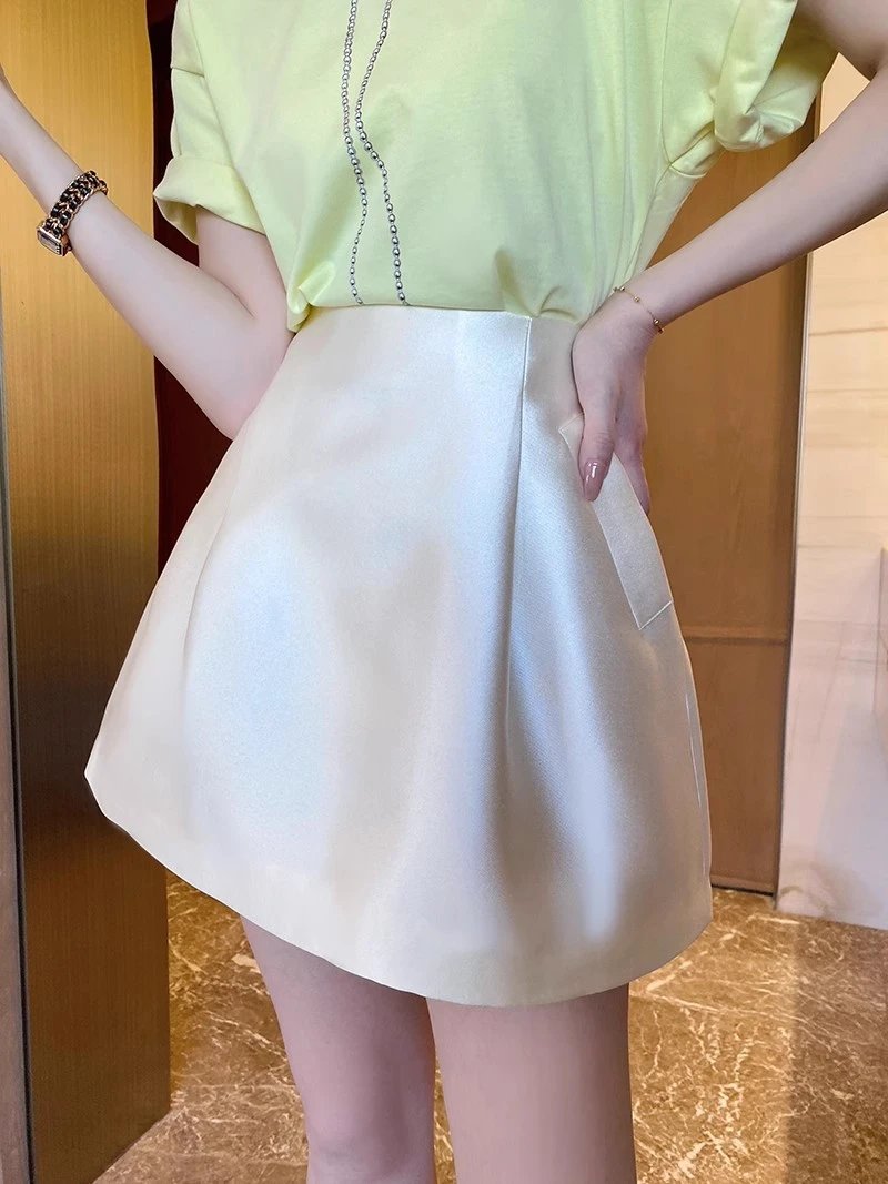 欧货2025夏季新款小香风半身裙光泽感阔挺高腰显瘦花苞裙缎面短裙