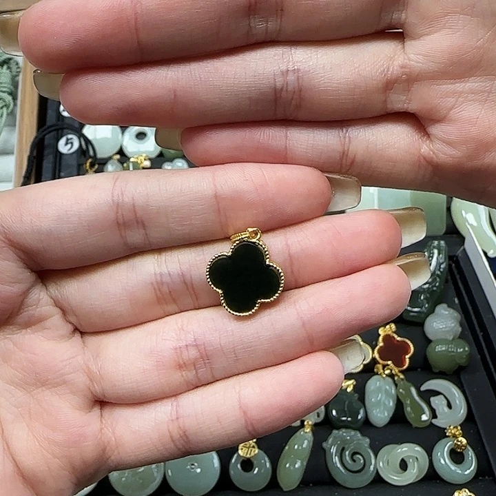 和田玉颈饰银S925镶嵌加皮绳加链子