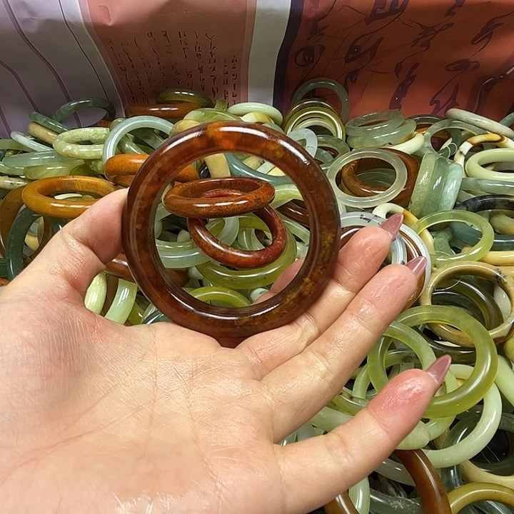 富***喵蛇纹石玉未镶嵌手镯