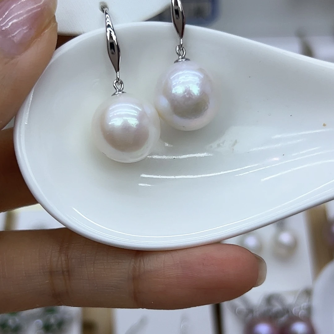 银S925镶嵌耳饰淡水珍珠