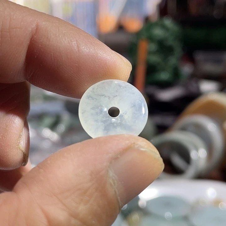 翡翠未镶嵌吊坠(不含链)16直径