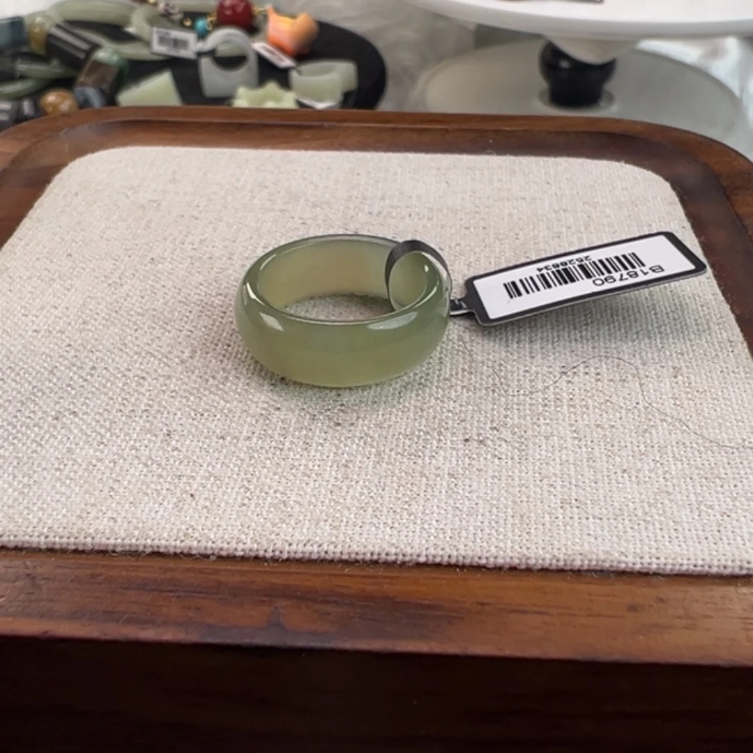 和田玉未镶嵌戒指w95晴水绿轮胎17.0不退换