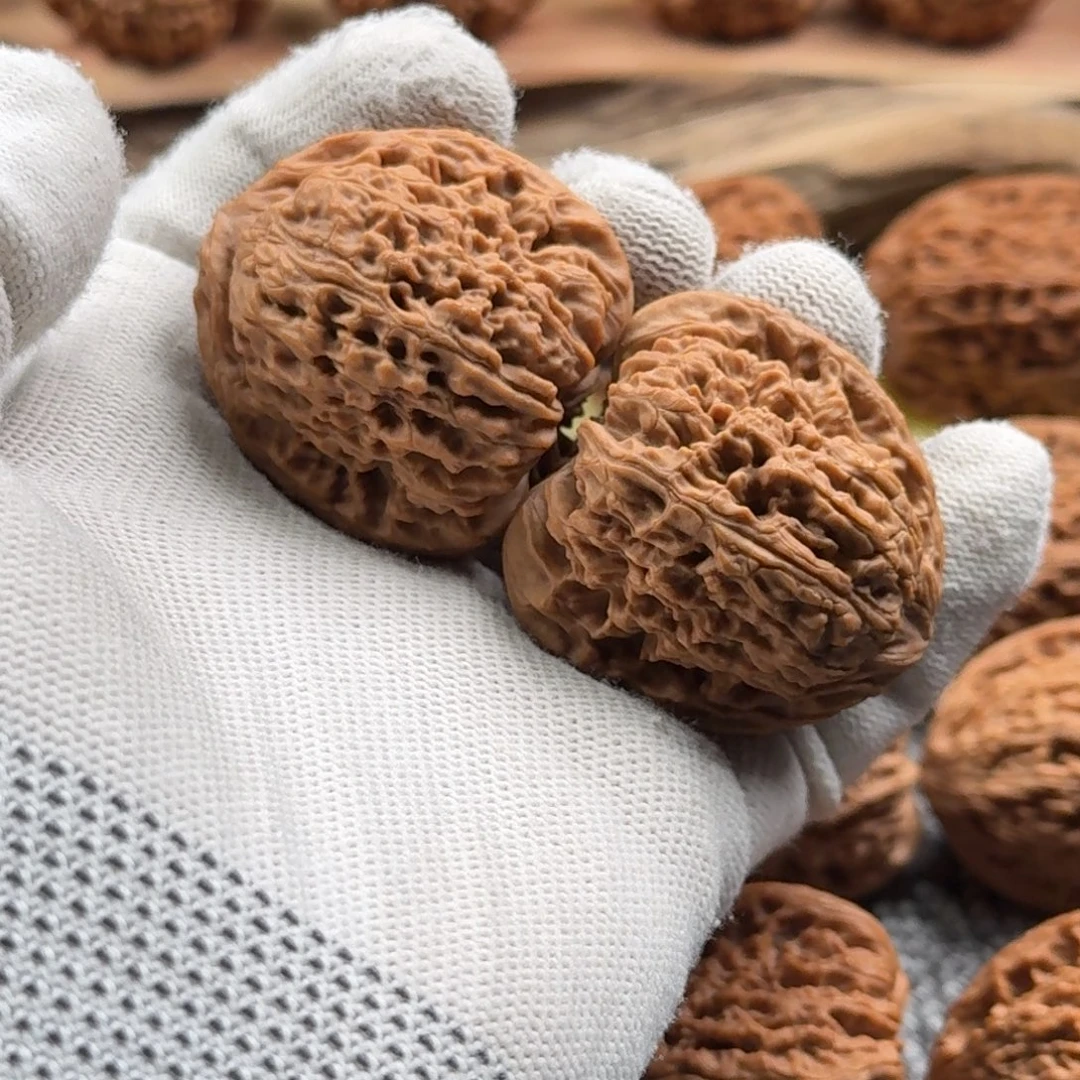 雲***雾吊坠文玩核桃240号南疆