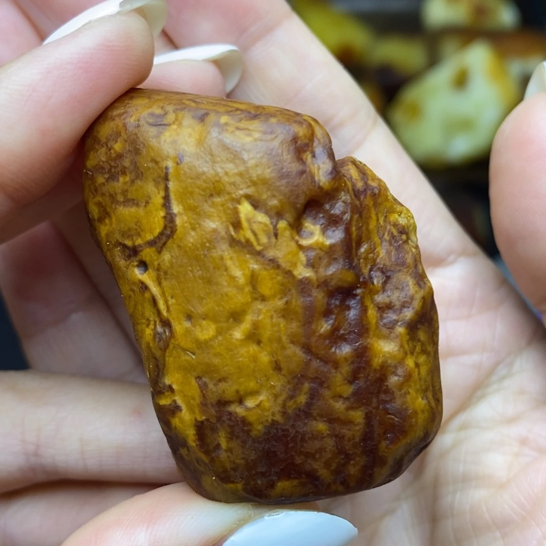 未镶嵌定制琥珀胖